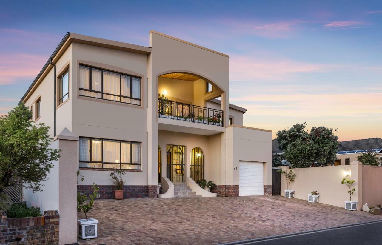Auriols Guest House Parow Kültér fotó