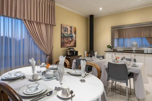 Auriols Guest House Parow Kültér fotó
